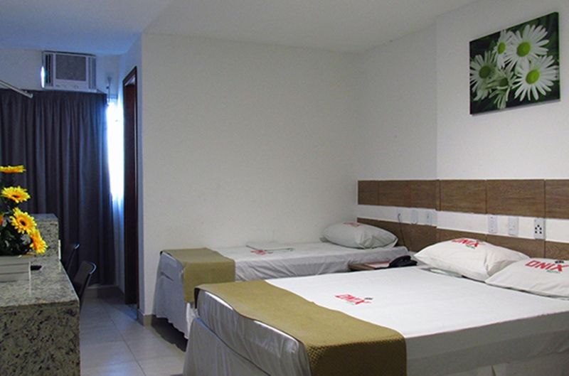 Onix Hotel Aeroporto Лауру-ди-Фрейтас Экстерьер фото